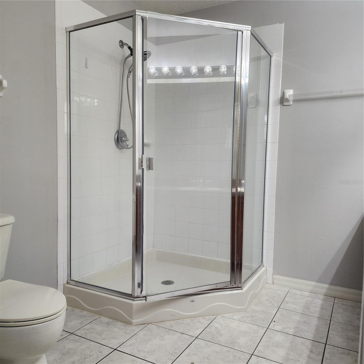 9084 IRON OAK AVE, TAMPA, FL, 33647