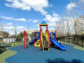 9084 IRON OAK AVE, TAMPA, FL, 33647