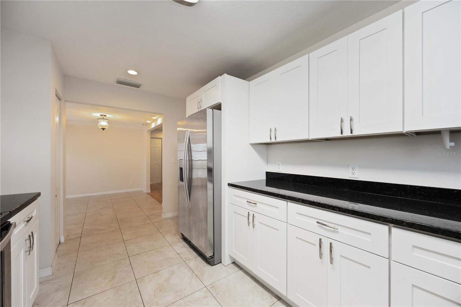 A4664113 Property Photo