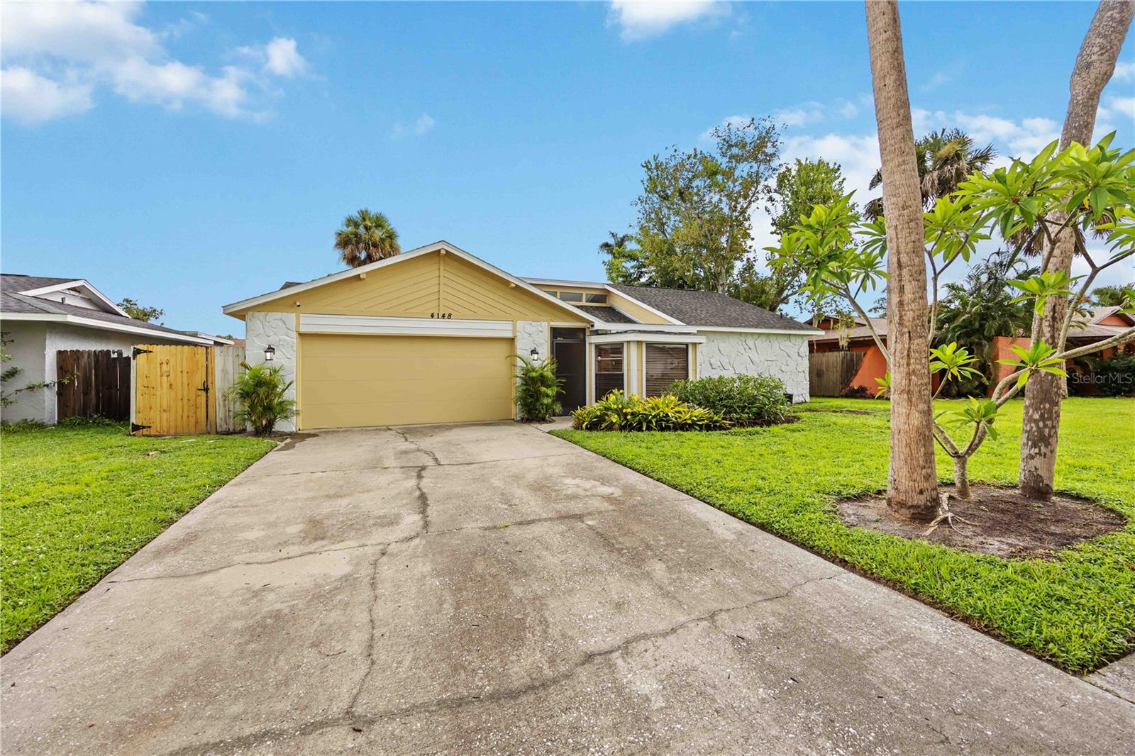 A4664113 Property Photo
