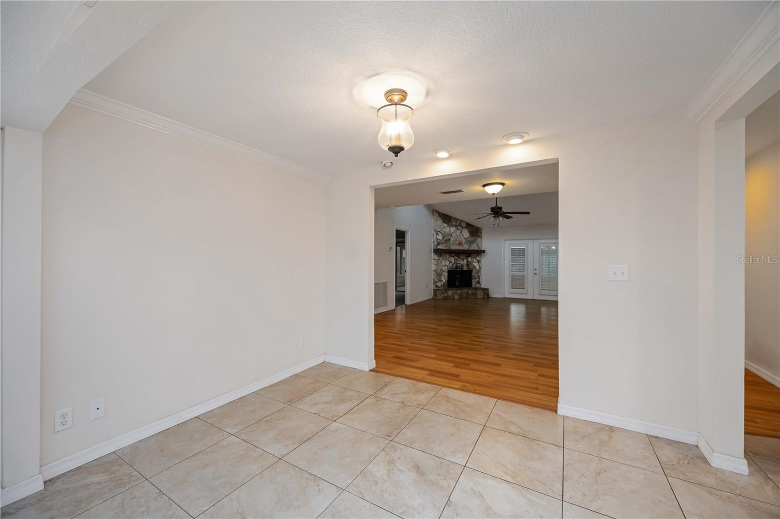 A4664113 Property Photo