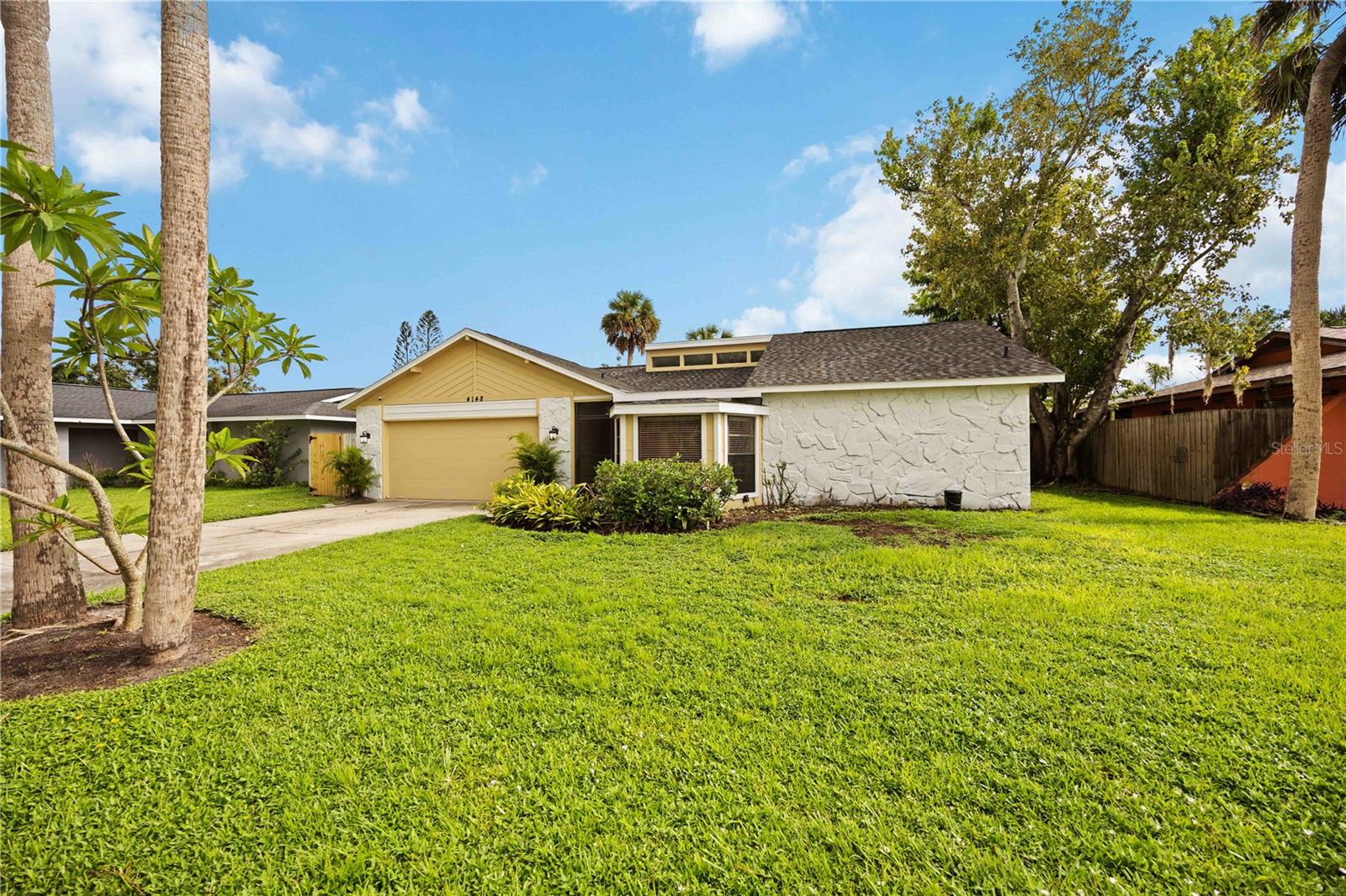 A4664113 Property Photo