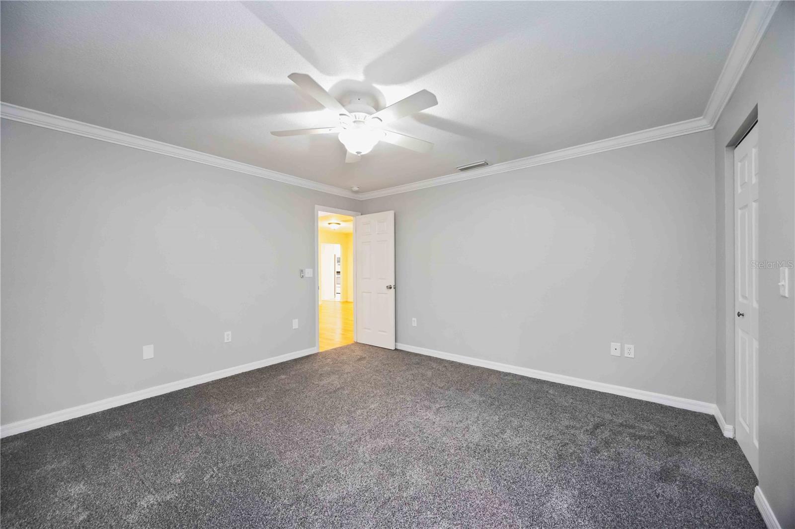 A4664113 Property Photo