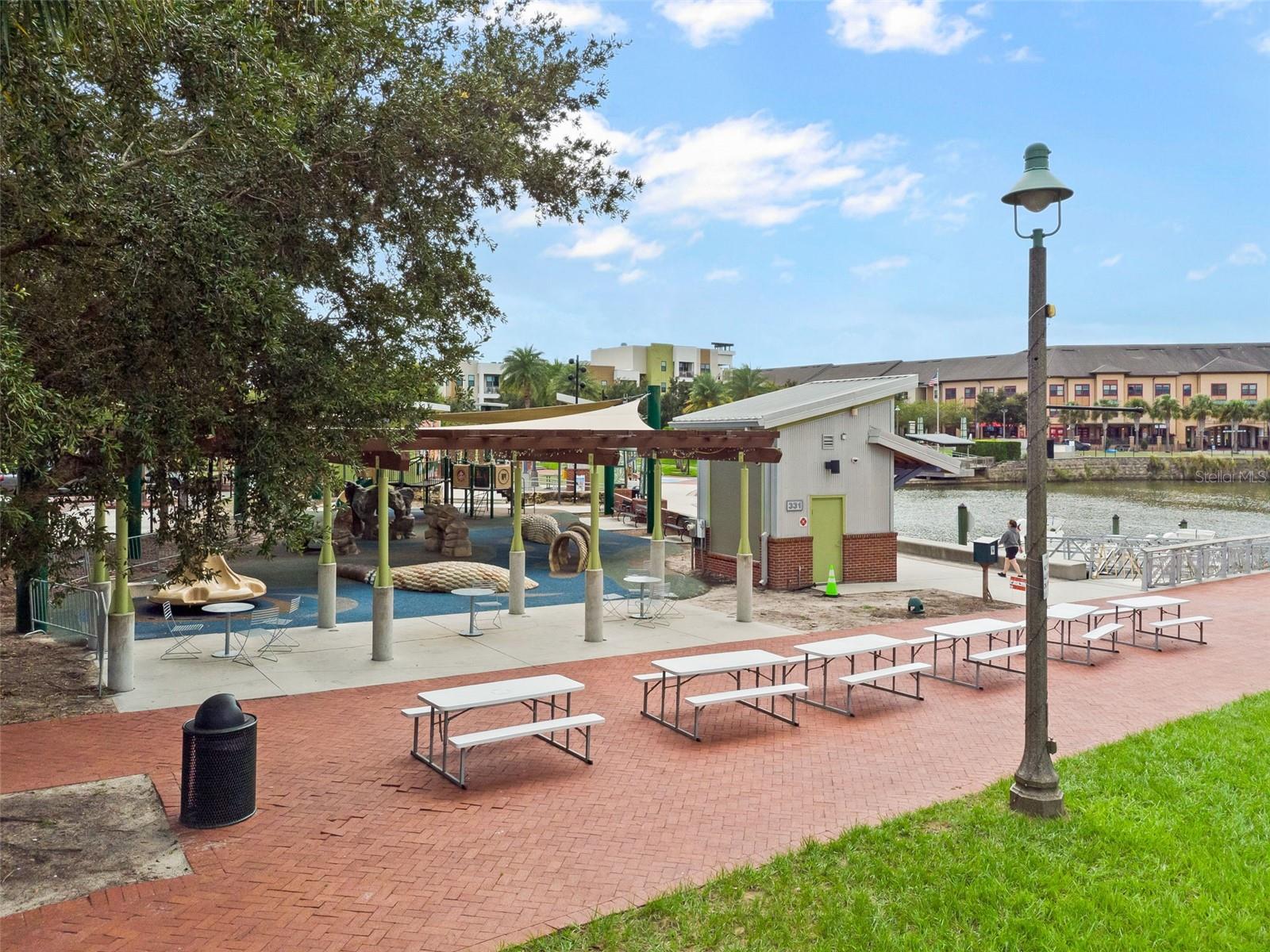 802 KINGSBRIDGE DR, OVIEDO, FL, 32765