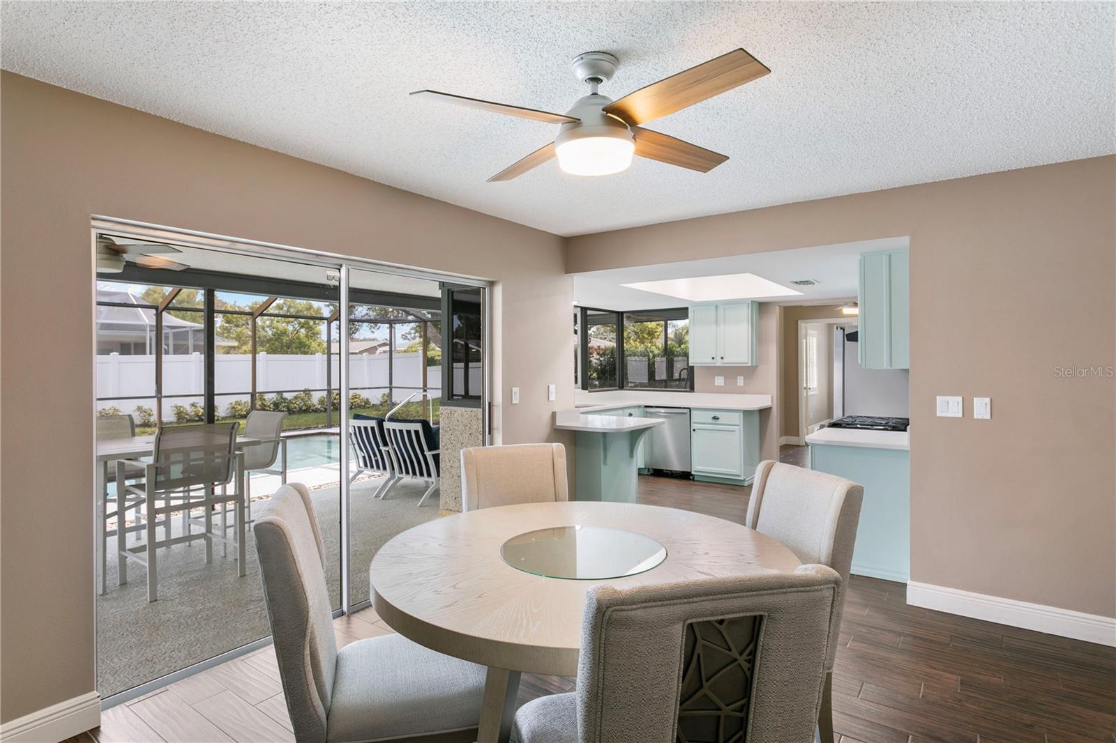 2813 MEADOW WOOD DR, CLEARWATER, FL, 33761