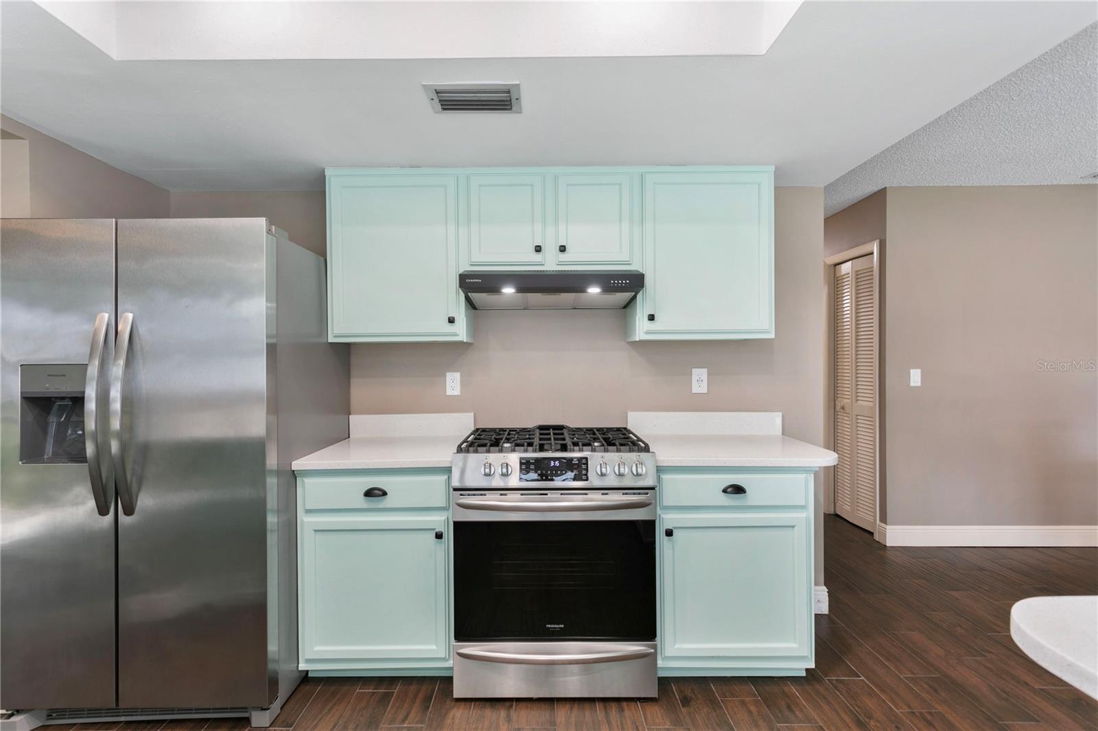 2813 MEADOW WOOD DR, CLEARWATER, FL, 33761