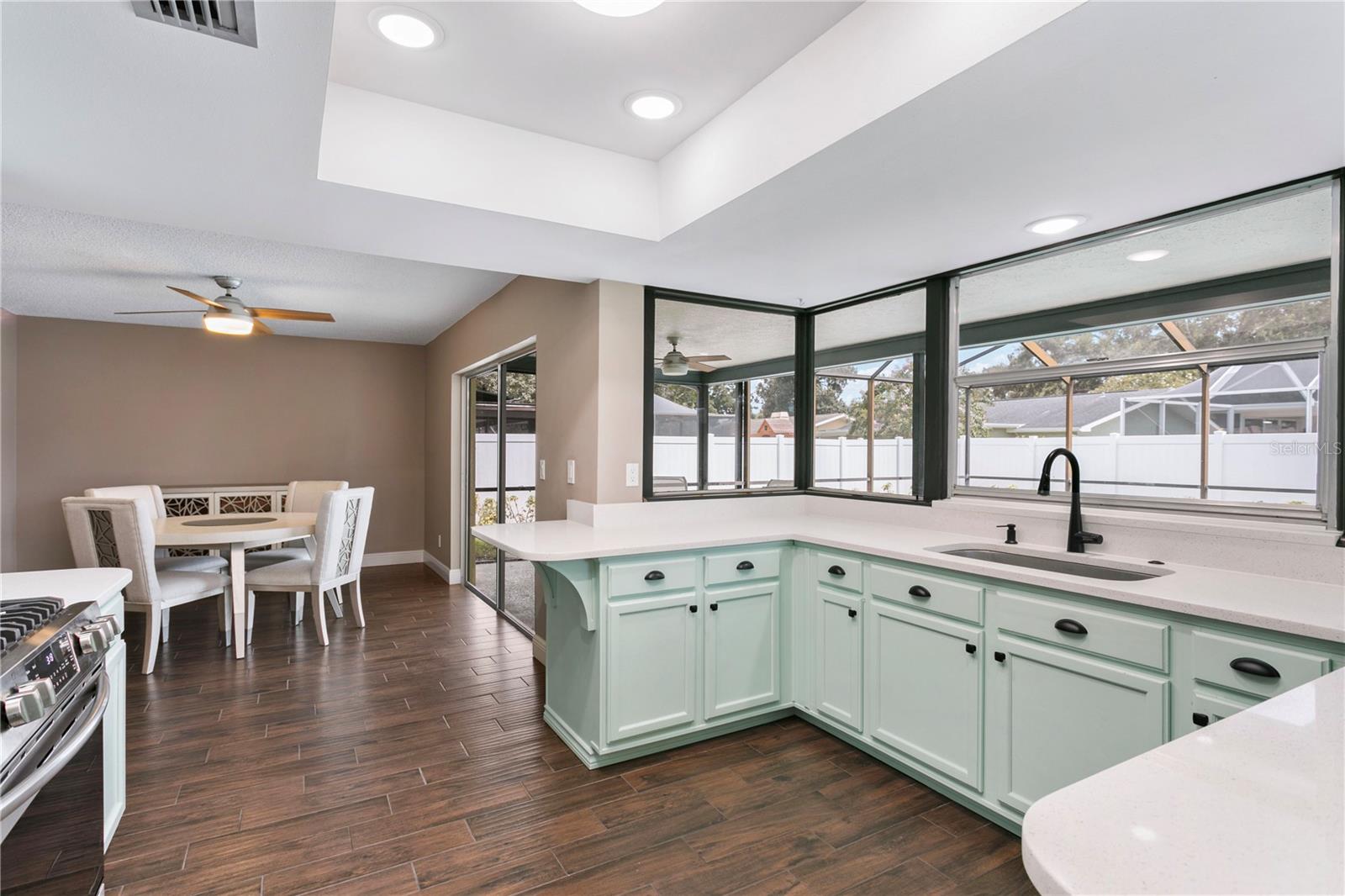 2813 MEADOW WOOD DR, CLEARWATER, FL, 33761