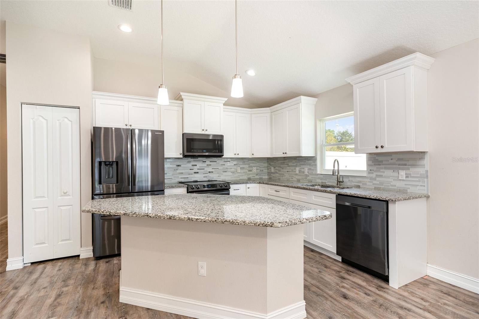 12205 SE 87TH TER, BELLEVIEW, FL, 34420