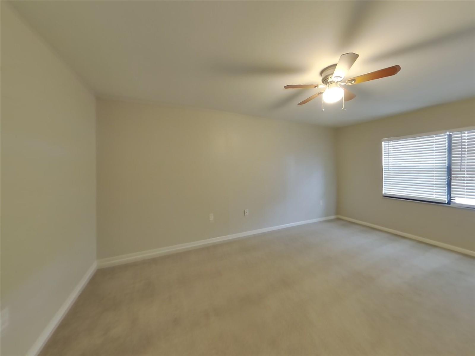 1010 ROCHELLE LN, VALRICO, FL, 33594