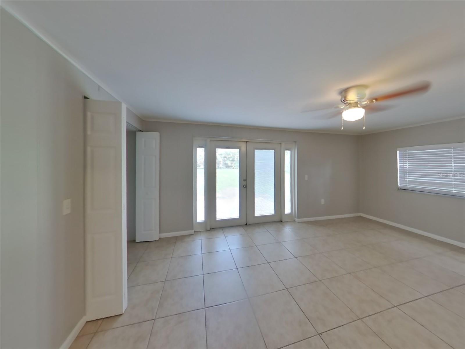 1010 ROCHELLE LN, VALRICO, FL, 33594