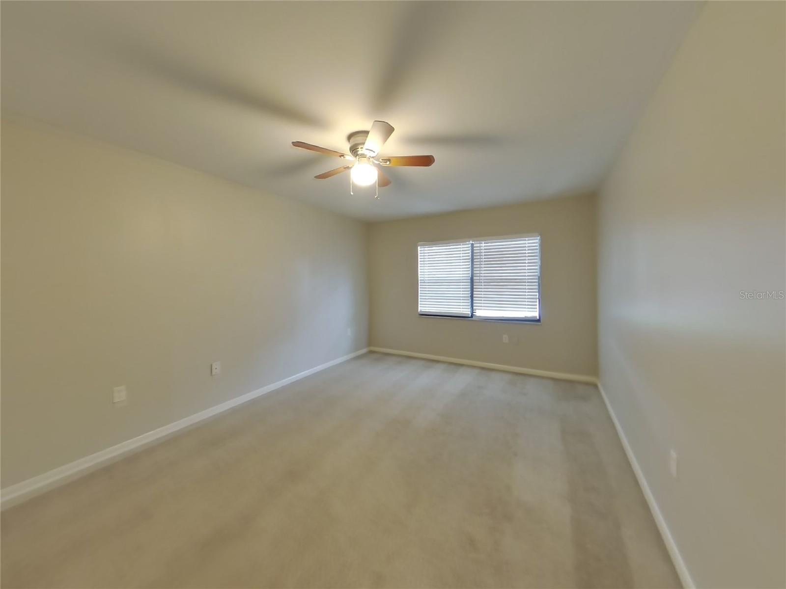 1010 ROCHELLE LN, VALRICO, FL, 33594