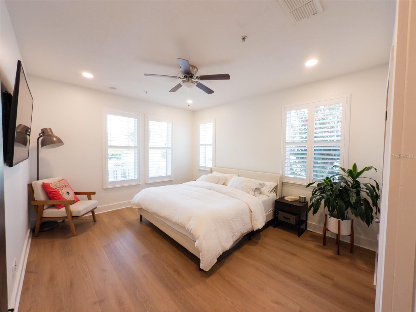 1526 ALMOND AVE, ORLANDO, FL, 32814