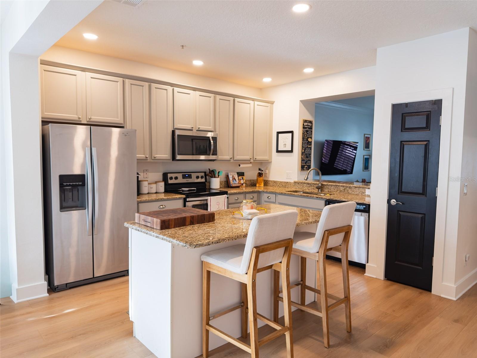 1526 ALMOND AVE, ORLANDO, FL, 32814