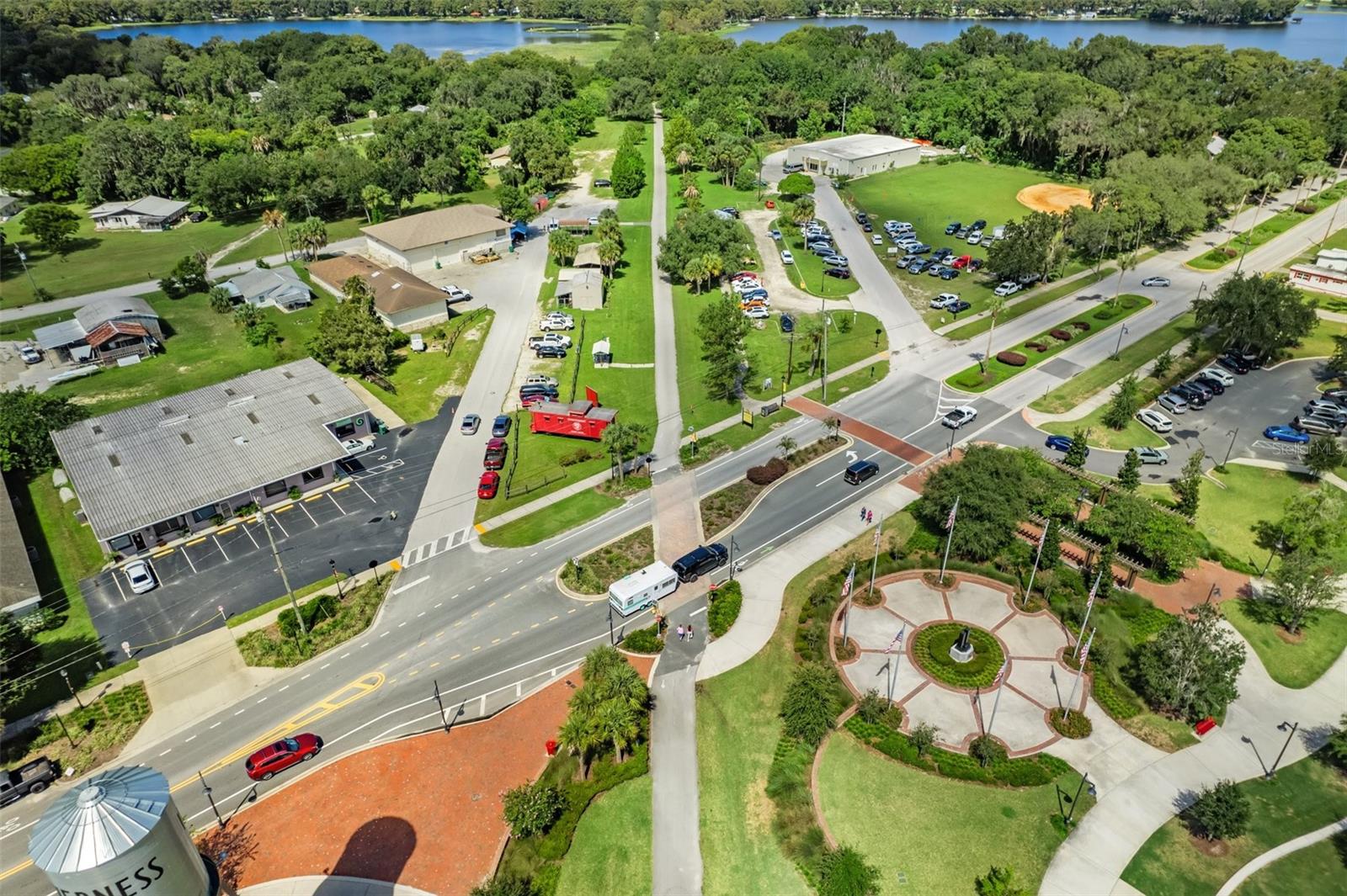 419 N APOPKA AVE, INVERNESS, FL, 34450