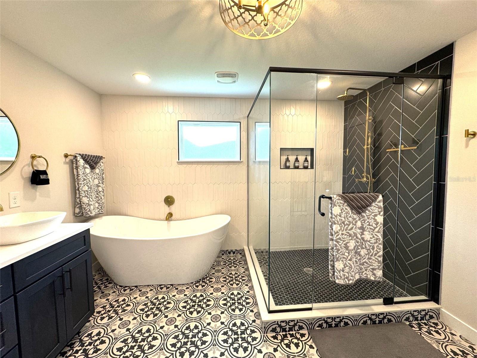 419 N APOPKA AVE, INVERNESS, FL, 34450