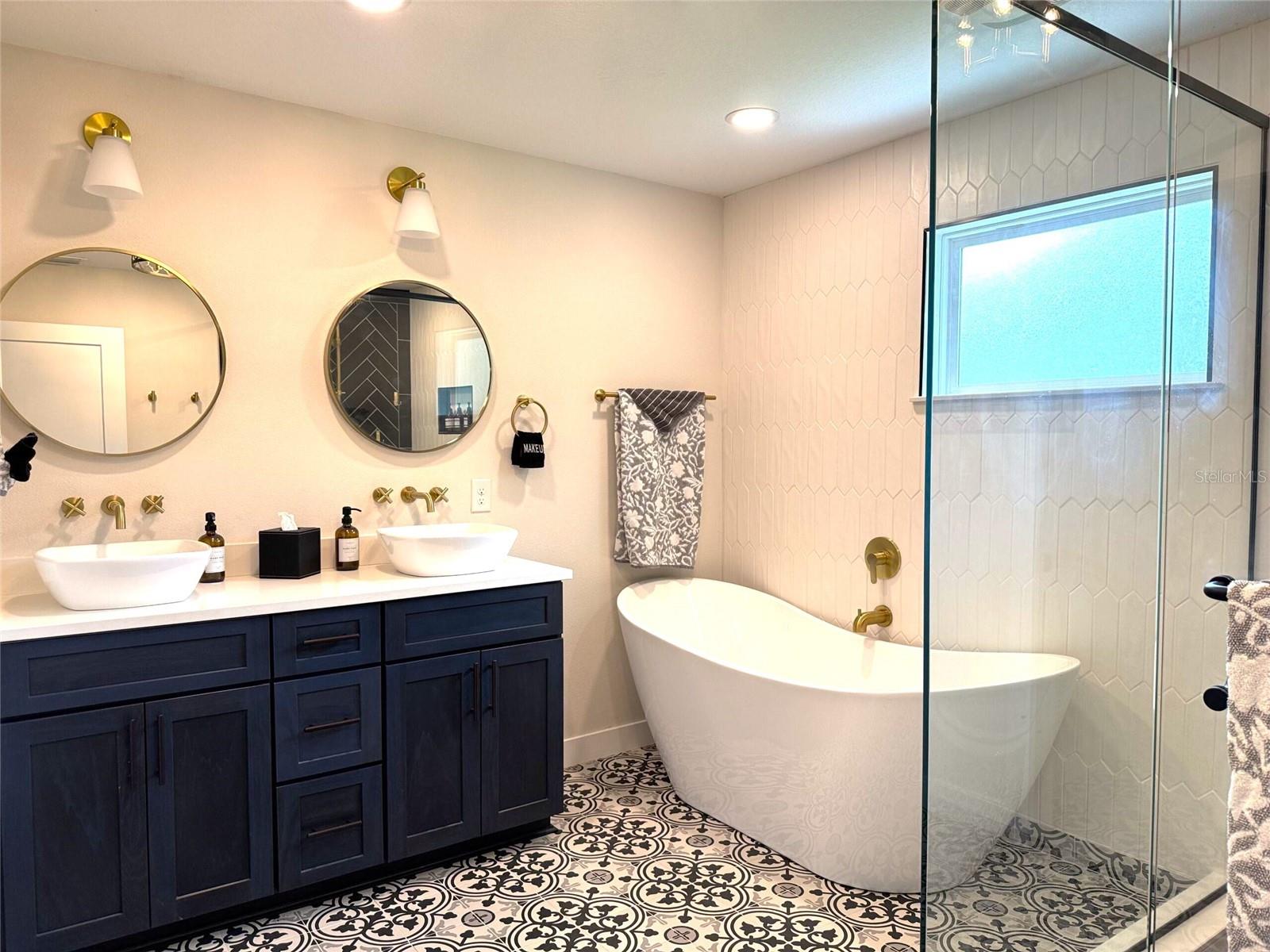 419 N APOPKA AVE, INVERNESS, FL, 34450