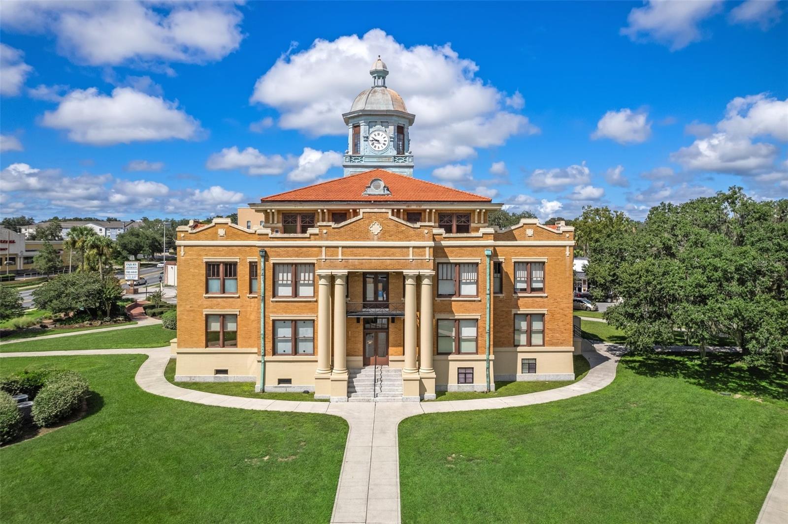 419 N APOPKA AVE, INVERNESS, FL, 34450