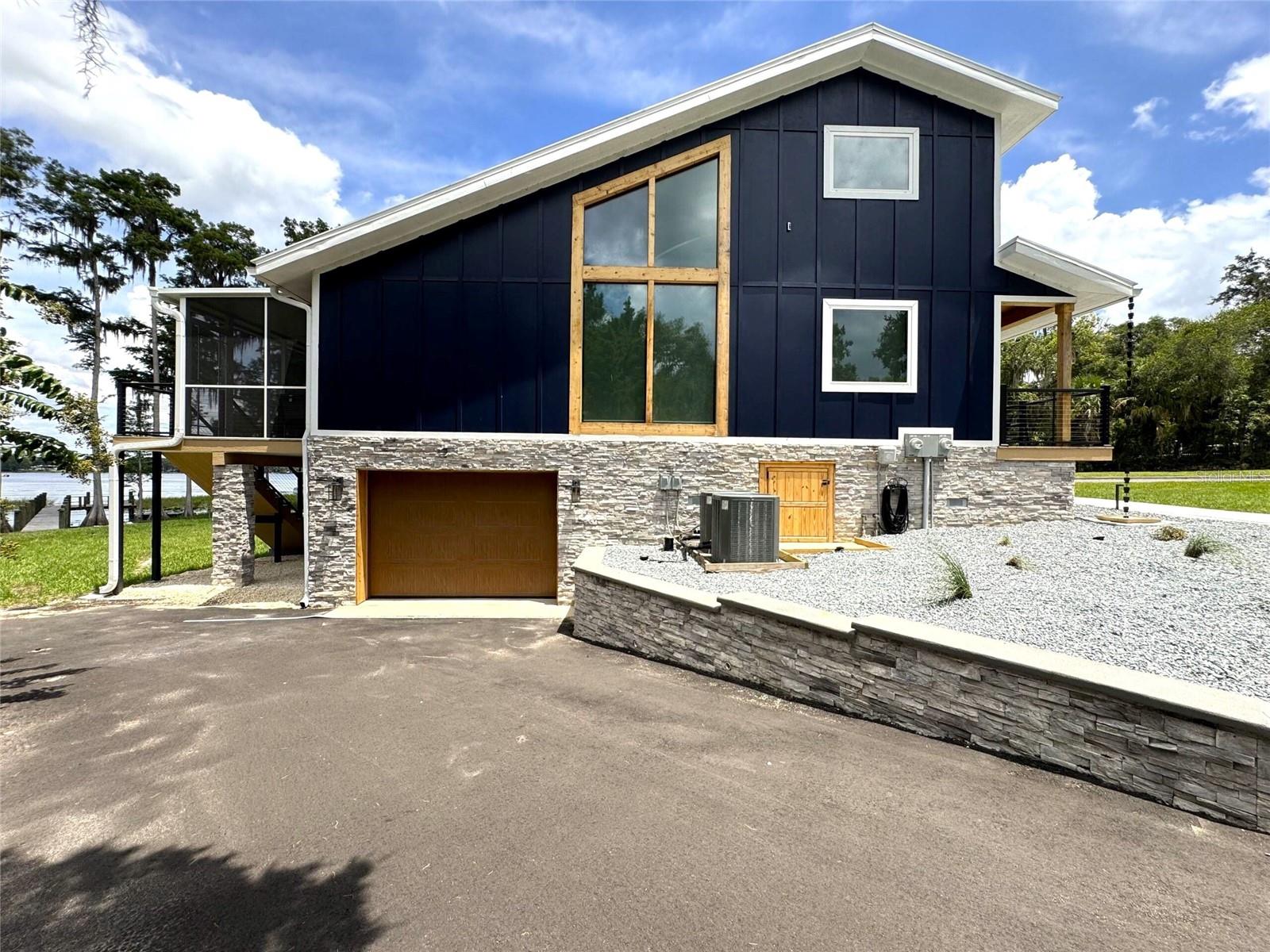 419 N APOPKA AVE, INVERNESS, FL, 34450