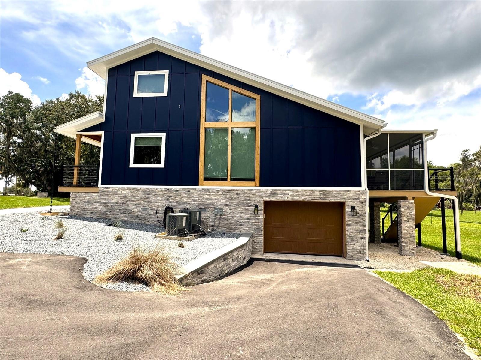 419 N APOPKA AVE, INVERNESS, FL, 34450