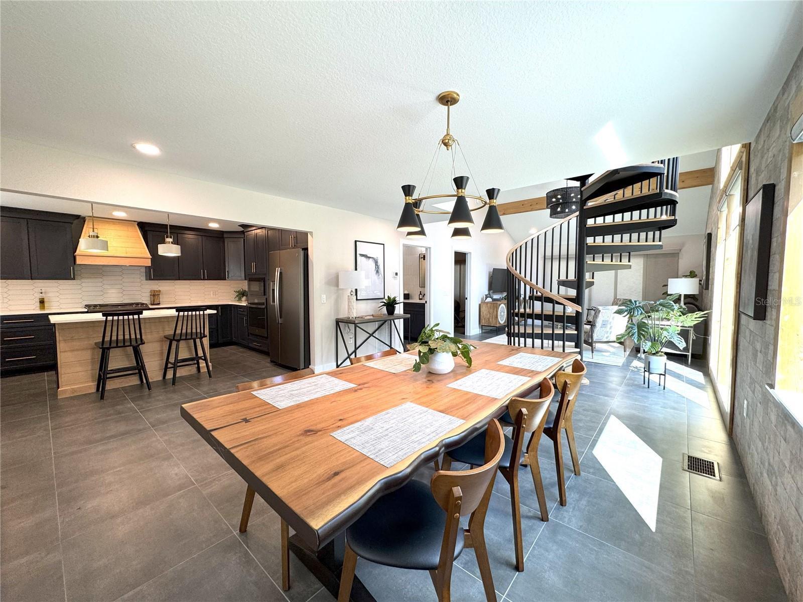 419 N APOPKA AVE, INVERNESS, FL, 34450