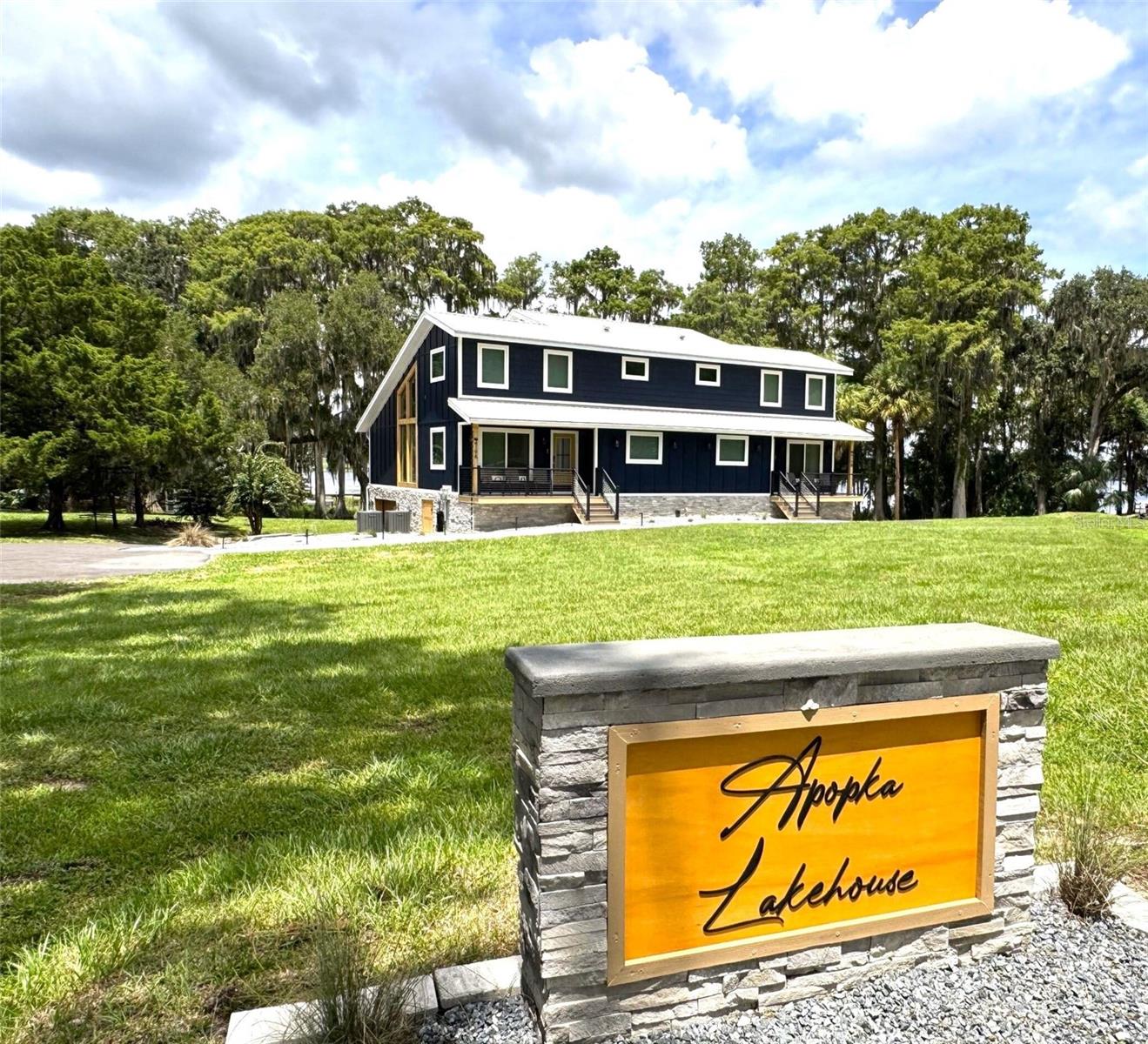 419 N APOPKA AVE, INVERNESS, FL, 34450