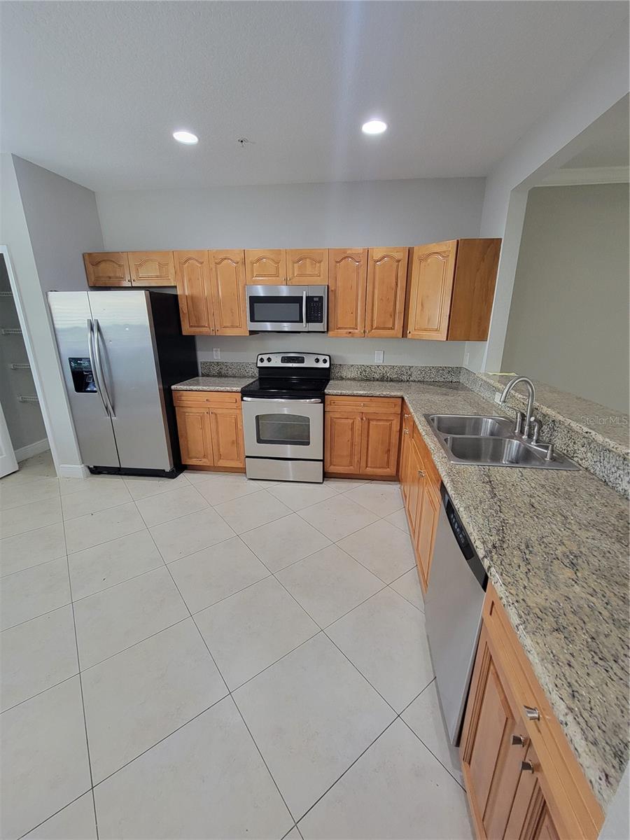 3717 S LAKE ORLANDO PKWY #07, ORLANDO, FL, 32808