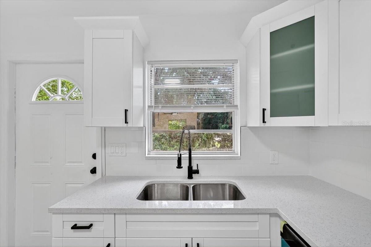 3104 ORIENT RD, TAMPA, FL, 33619