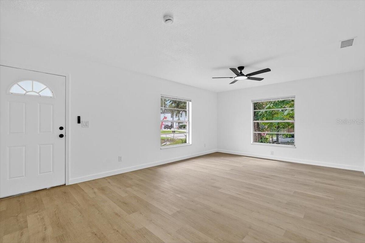 3104 ORIENT RD, TAMPA, FL, 33619