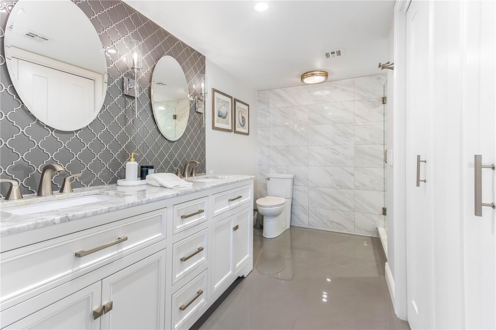 690 ISLAND WAY #1005, CLEARWATER BEACH, FL, 33767