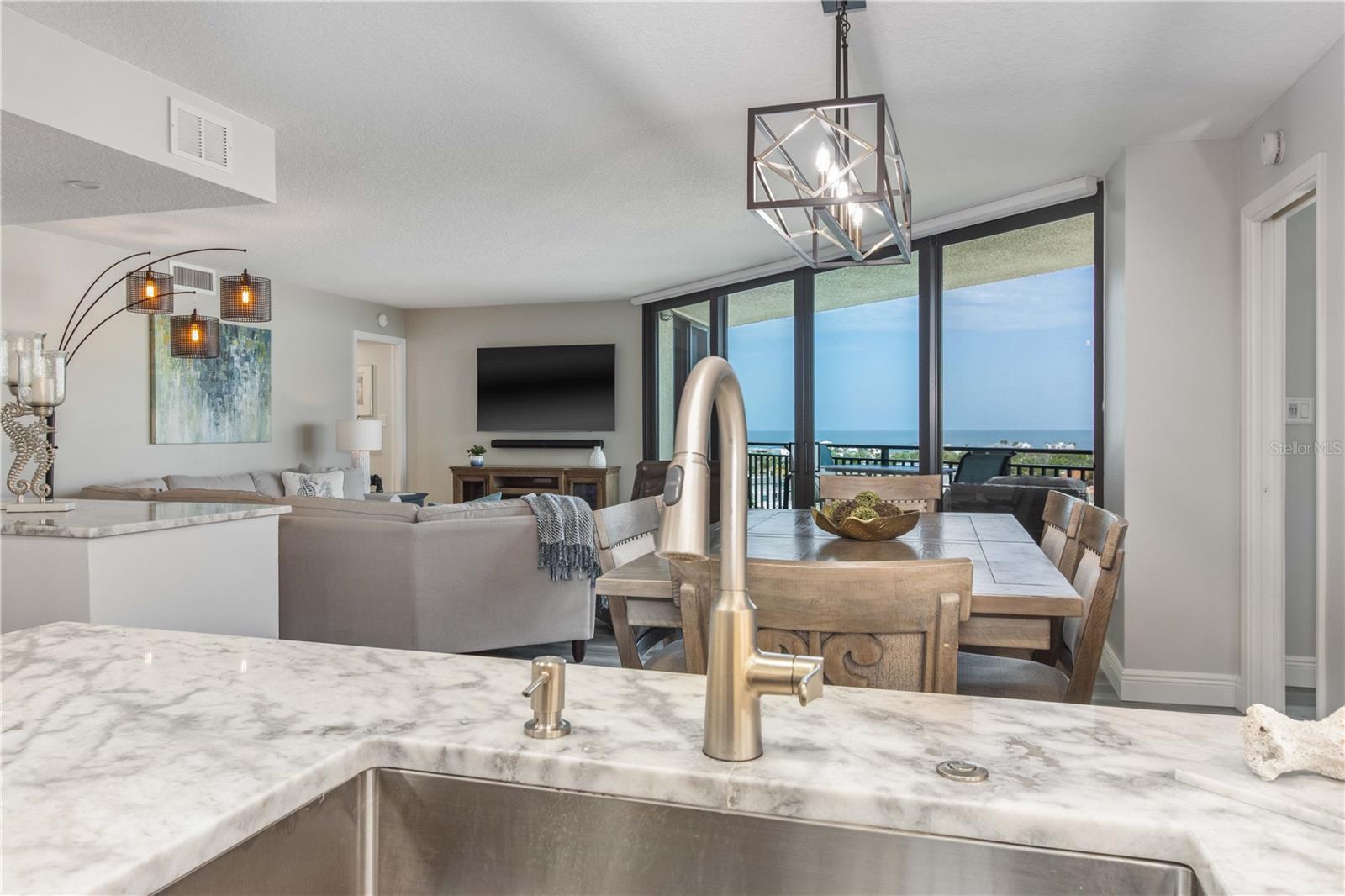 690 ISLAND WAY #1005, CLEARWATER BEACH, FL, 33767