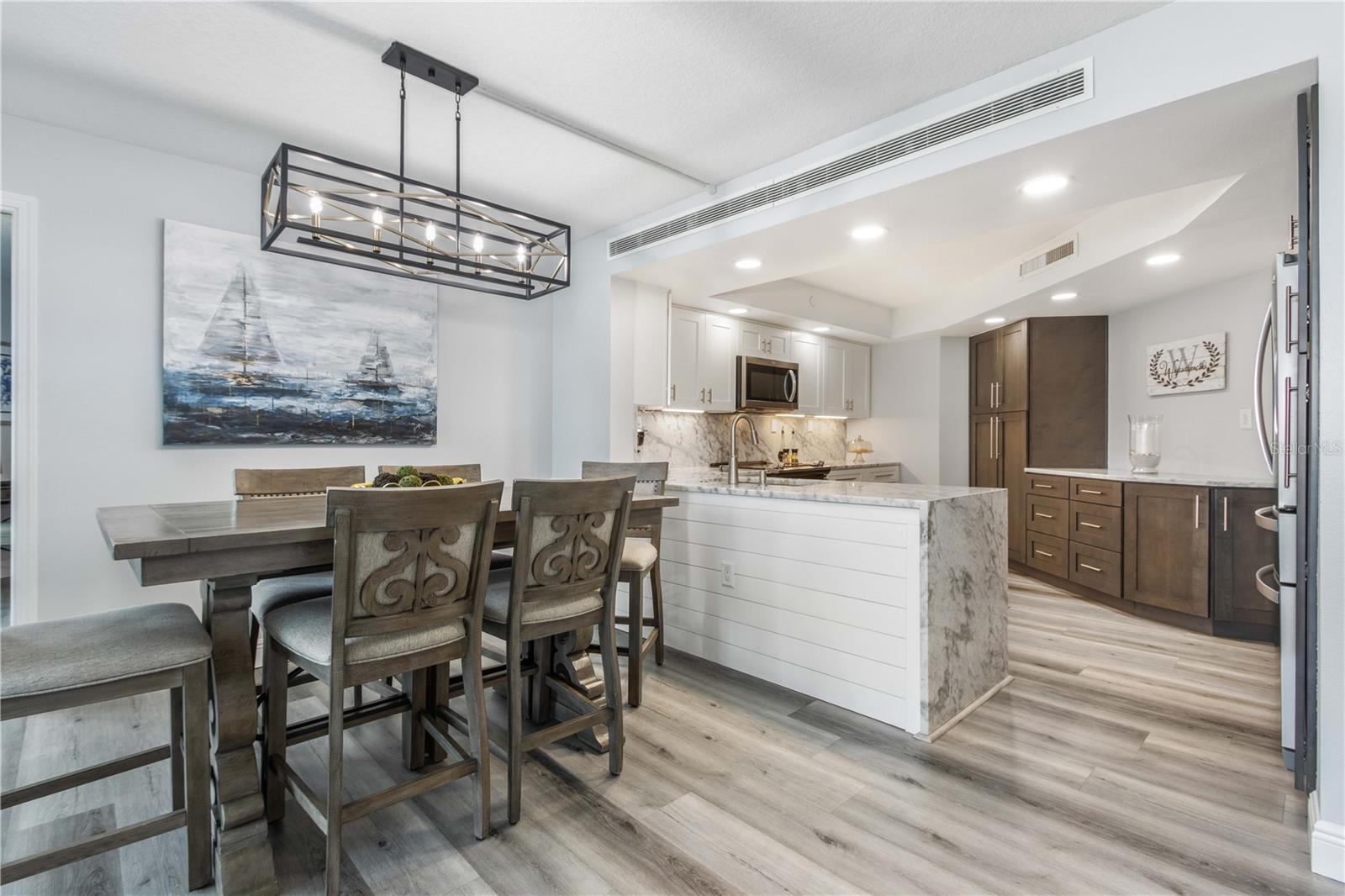 690 ISLAND WAY #1005, CLEARWATER BEACH, FL, 33767