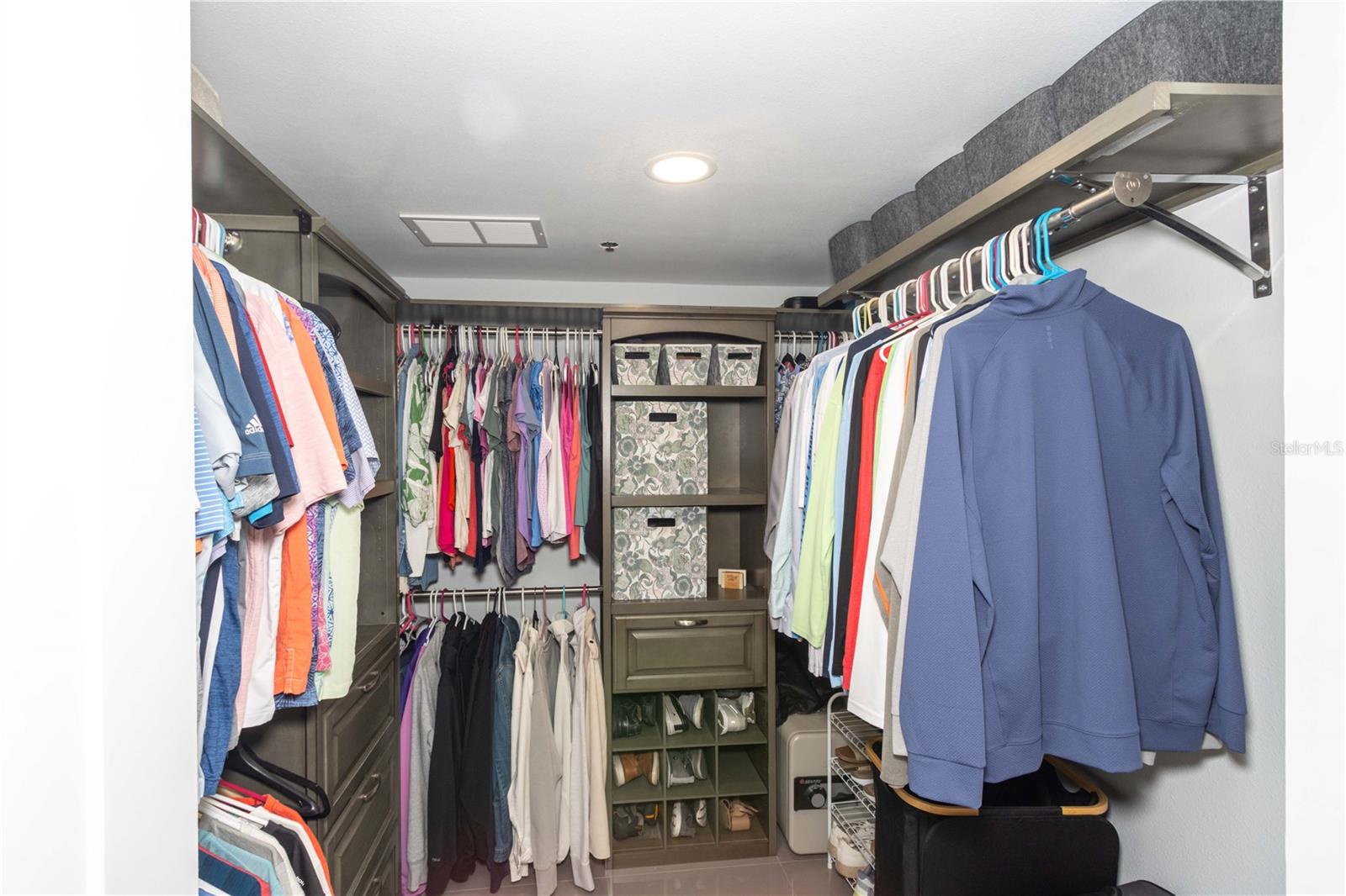 690 ISLAND WAY #1005, CLEARWATER BEACH, FL, 33767