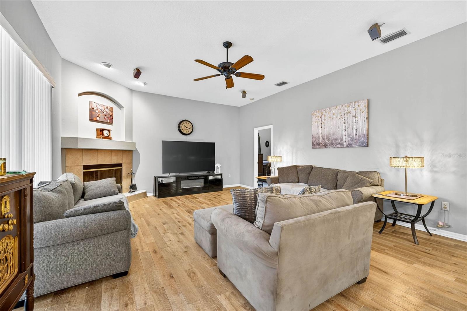 7911 PINE LANDS DR, WESLEY CHAPEL, FL, 33544