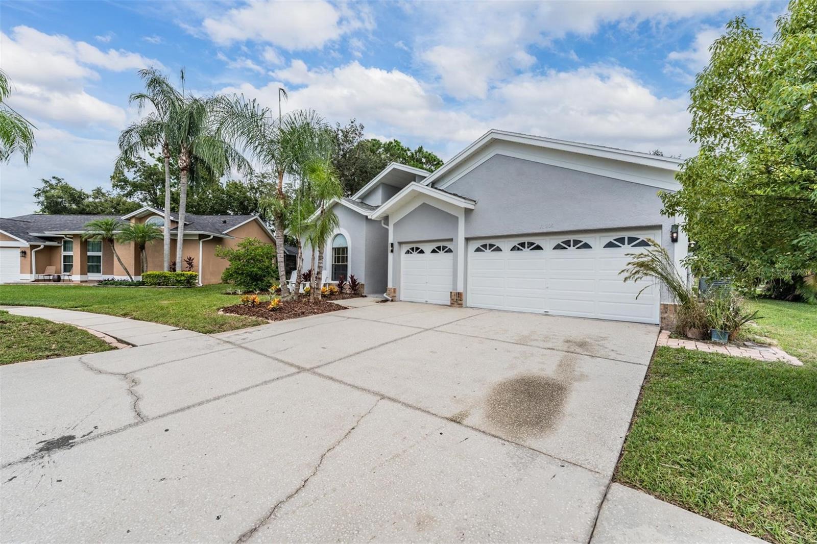 11209 POCKET BROOK DR, TAMPA, FL, 33635