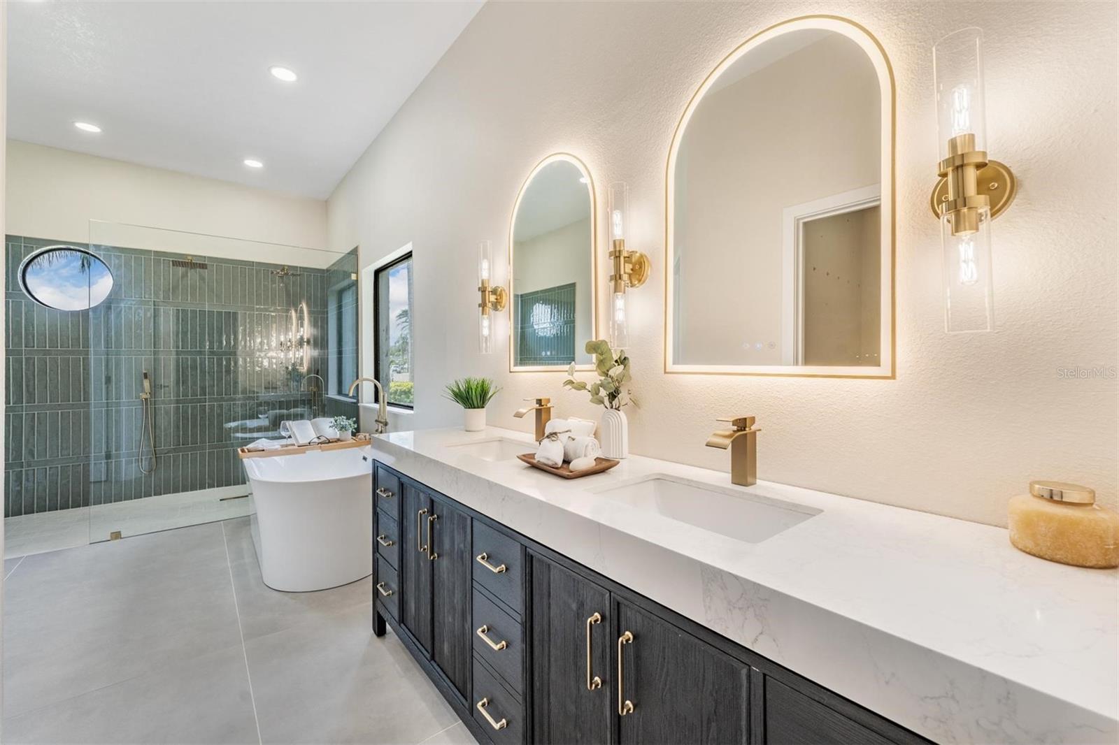 11209 POCKET BROOK DR, TAMPA, FL, 33635