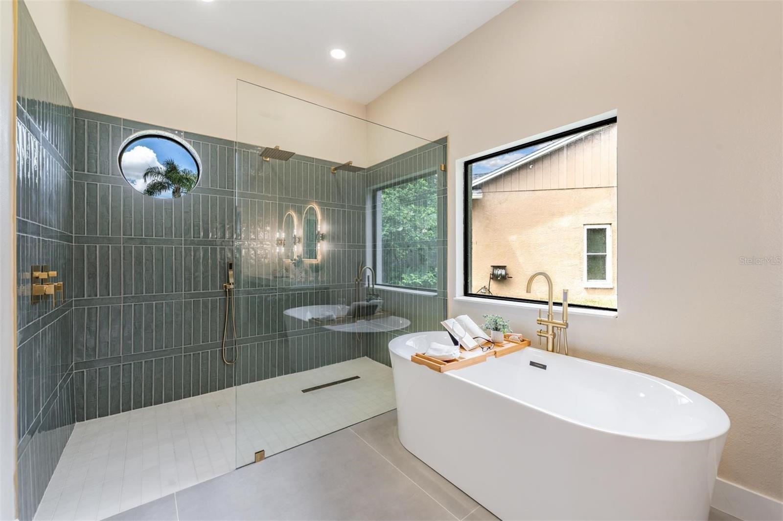 11209 POCKET BROOK DR, TAMPA, FL, 33635