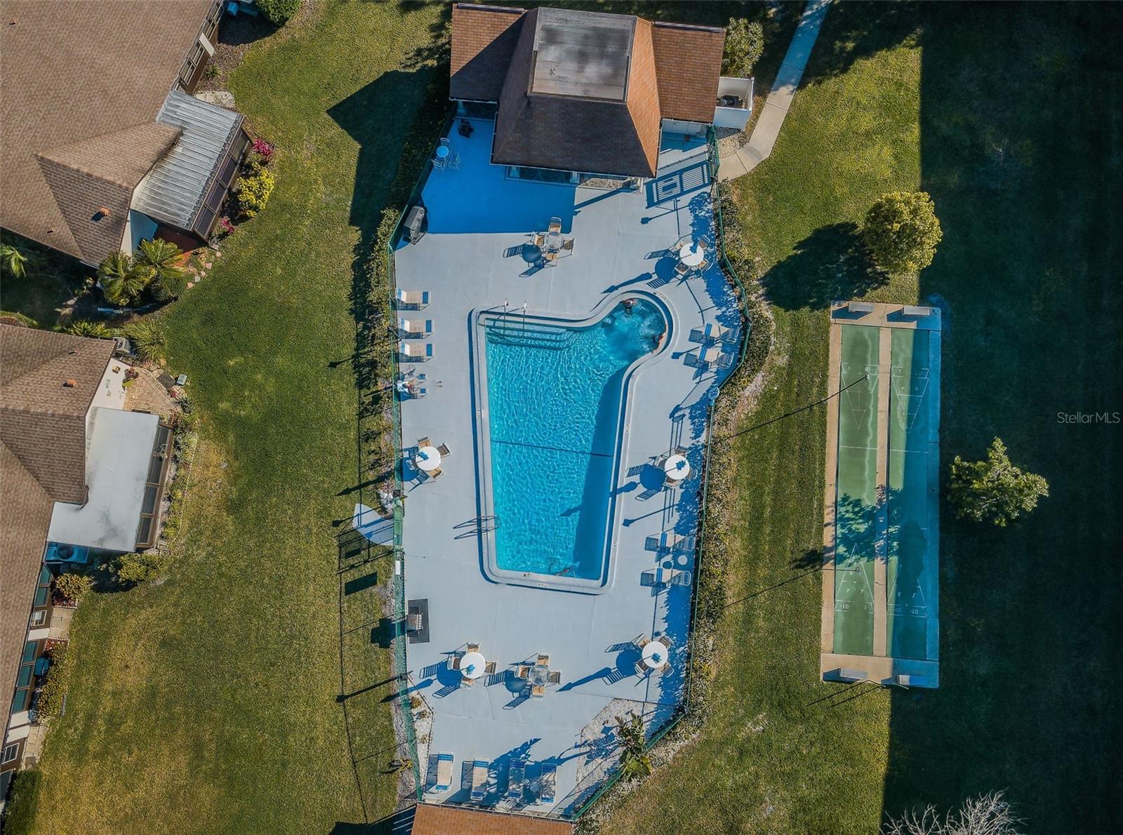 TB8424620 Property Photo