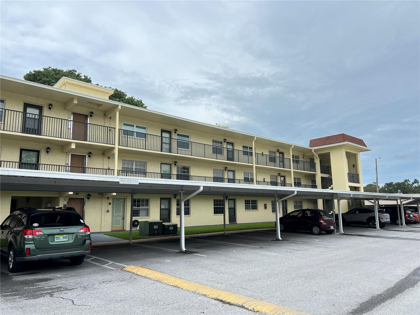 TB8424620 Property Photo