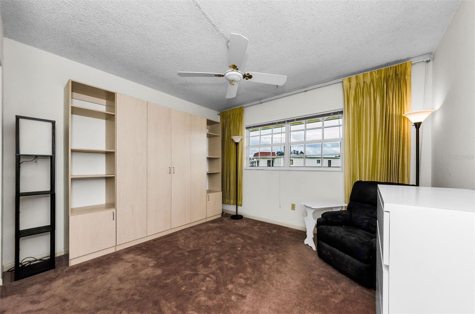 TB8424620 Property Photo