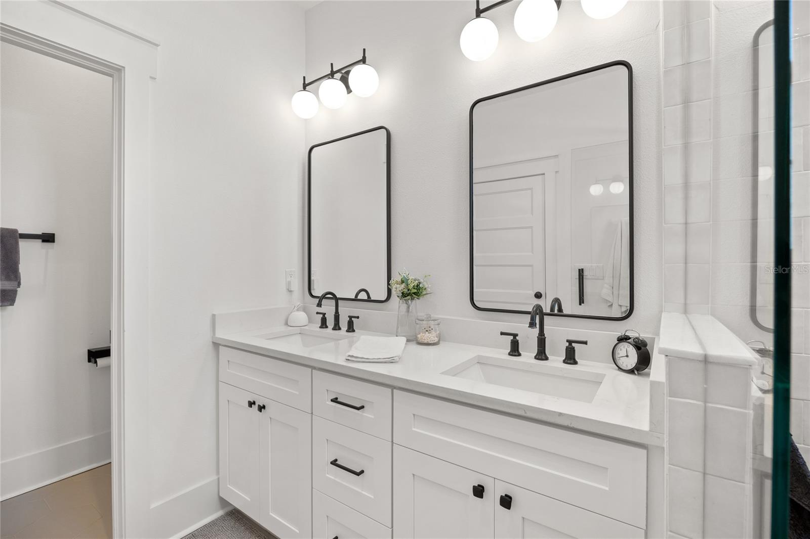 911 W ADALEE ST, TAMPA, FL, 33603