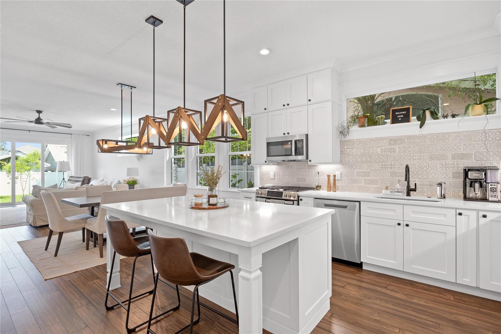 911 W ADALEE ST, TAMPA, FL, 33603