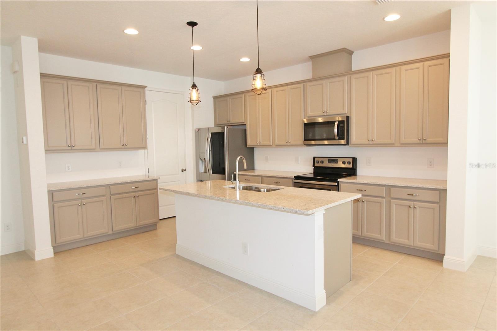 2880 RAPOLLO LN, APOPKA, FL, 32712