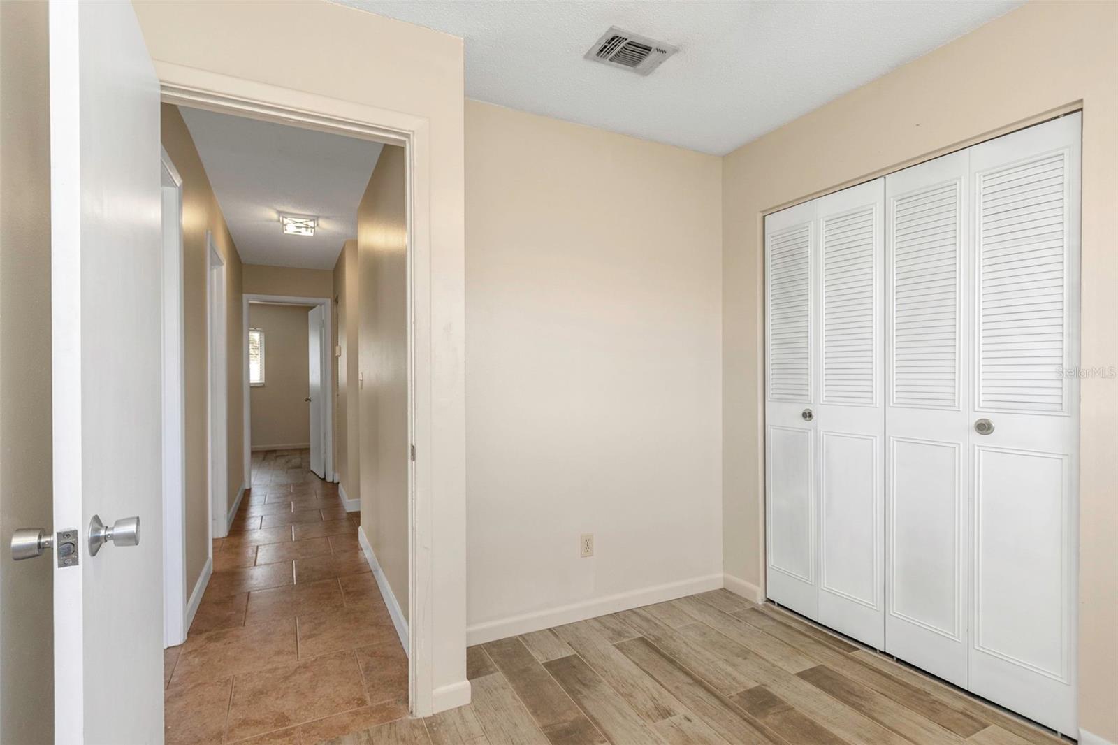 6842 62ND AVE N, PINELLAS PARK, FL, 33781