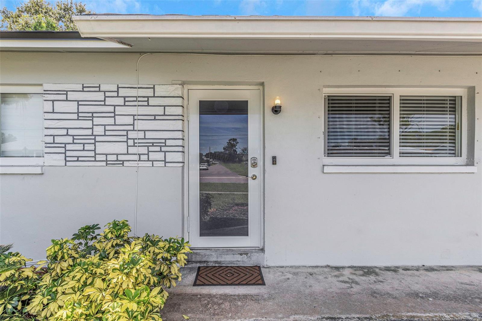 6842 62ND AVE N, PINELLAS PARK, FL, 33781