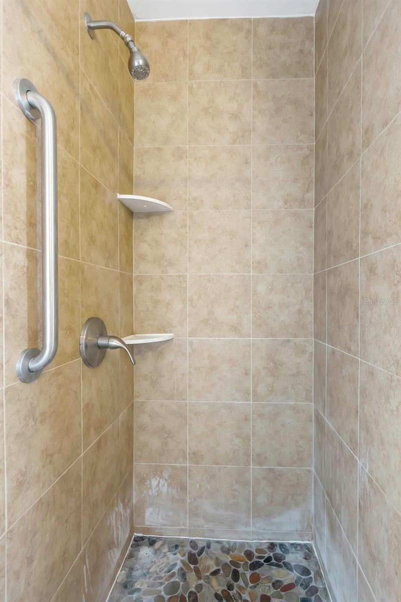 6842 62ND AVE N, PINELLAS PARK, FL, 33781