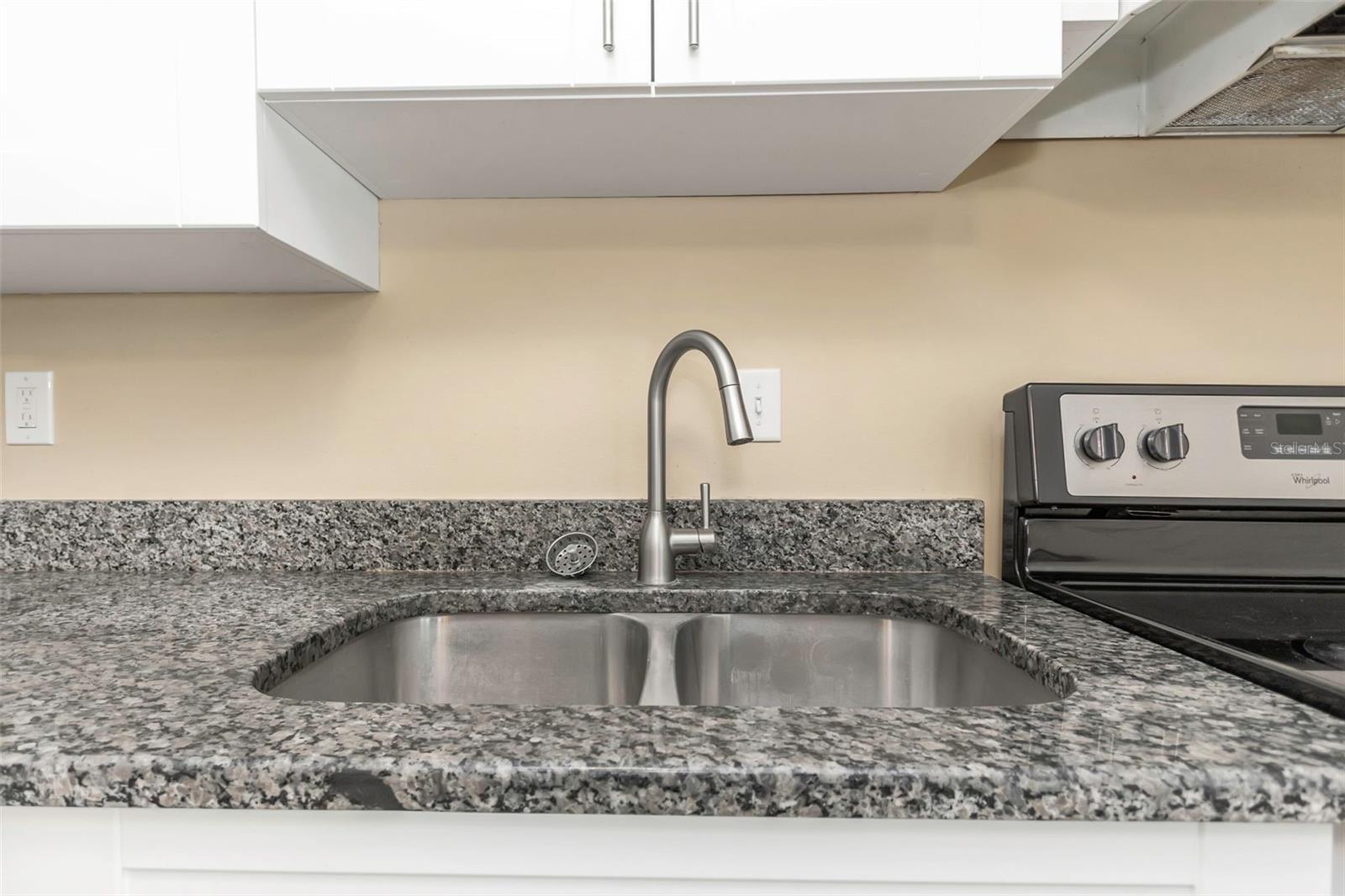 6842 62ND AVE N, PINELLAS PARK, FL, 33781