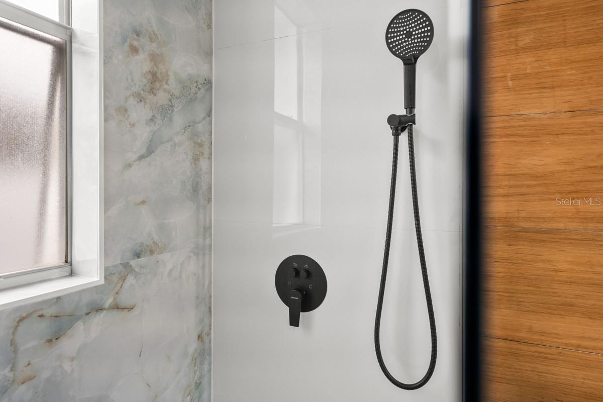 206 HERRING ST, DAVENPORT, FL, 33897