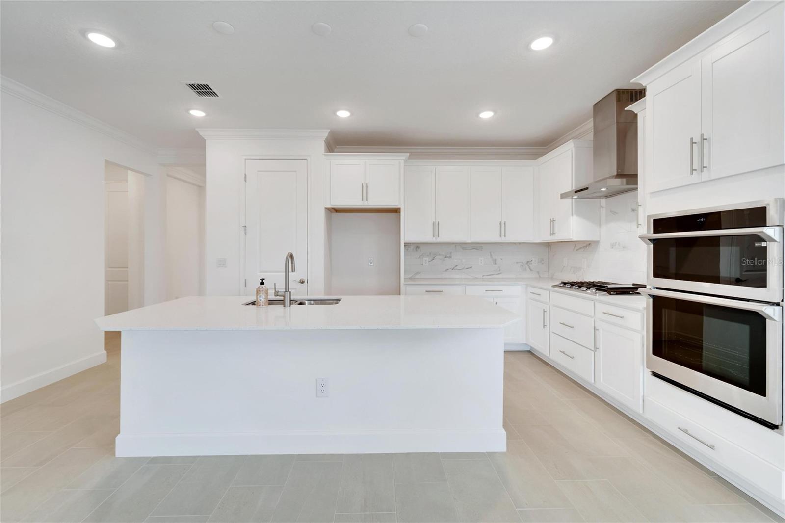 943 SIGNET DR, APOLLO BEACH, FL, 33572