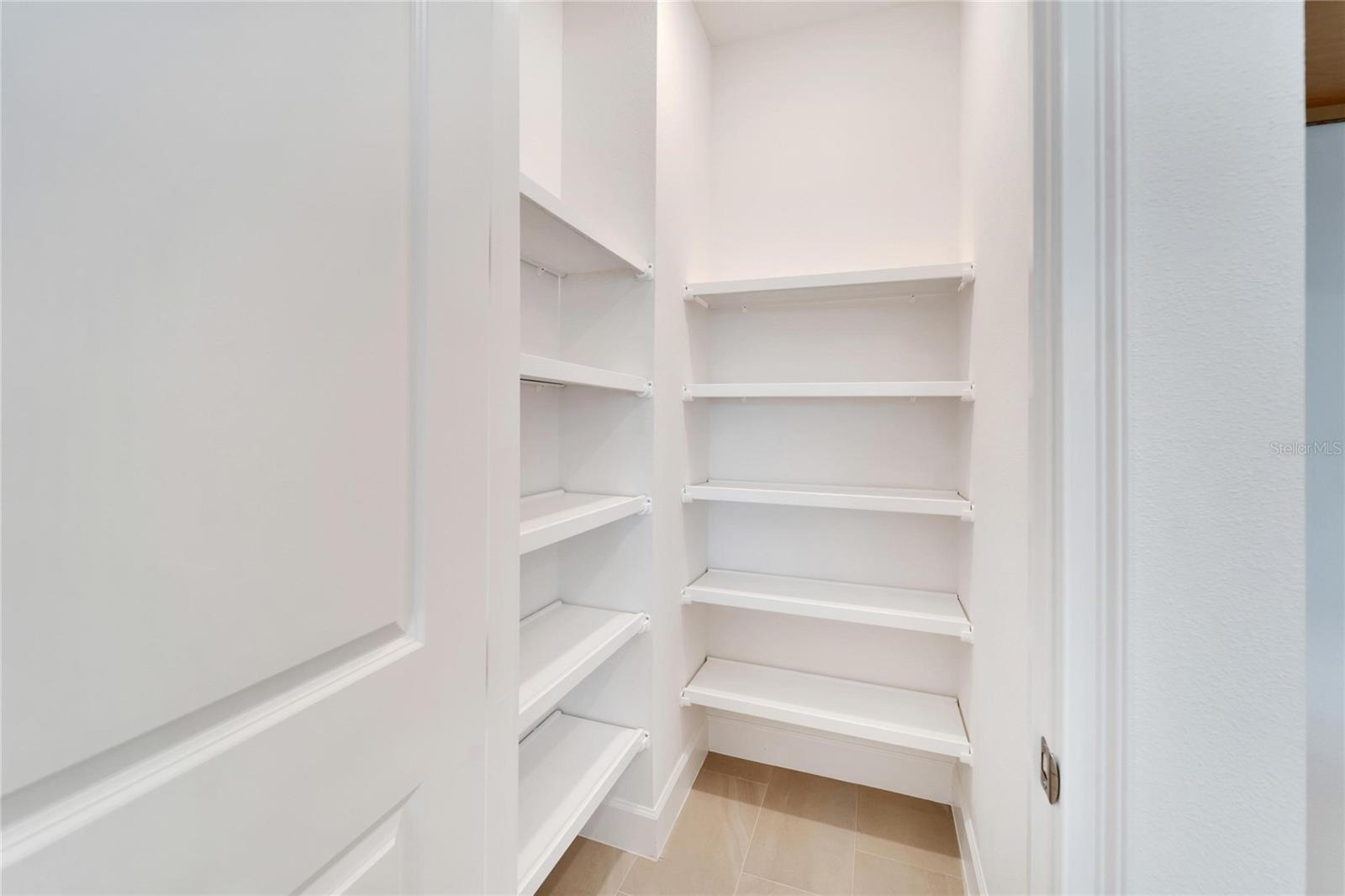 943 SIGNET DR, APOLLO BEACH, FL, 33572