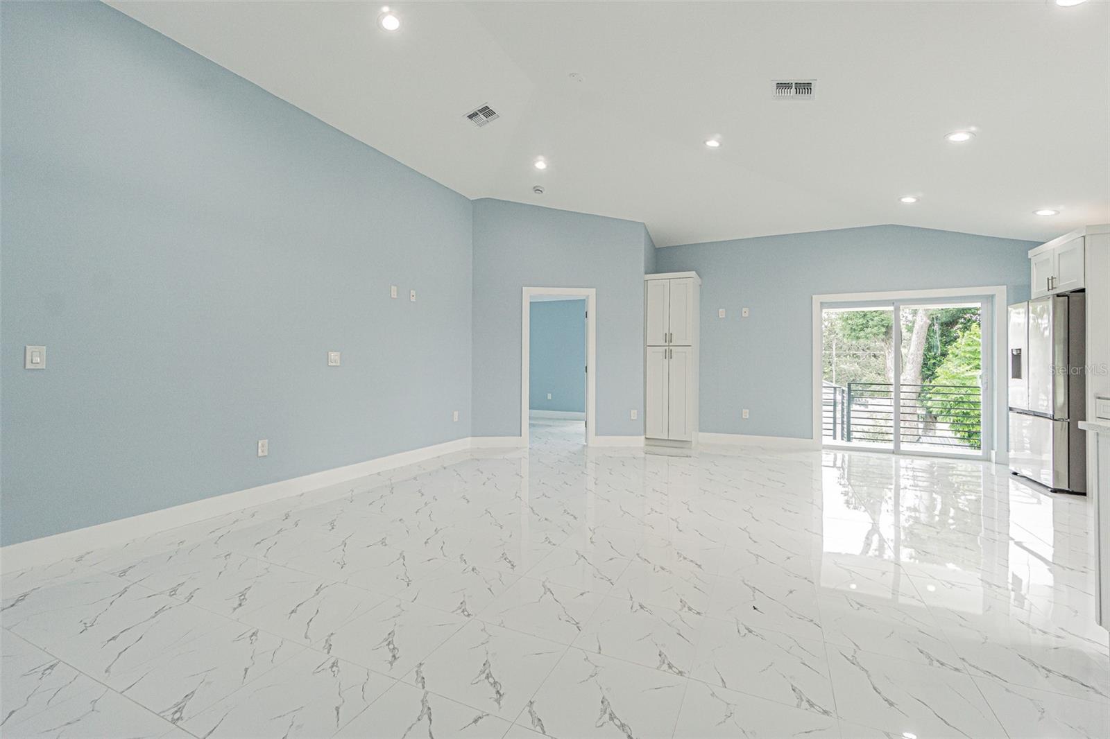 8425 N 16TH ST, TAMPA, FL, 33604